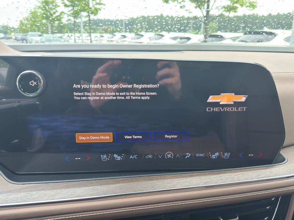 New 2026 Chevrolet Tahoe High Country AWD/4WD image 16