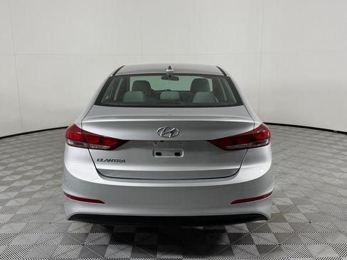 Used 2017 Hyundai Elantra SE w/ SE A/T Tech Package 03 FWD image 6