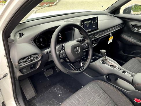 New 2026 Honda HR-V Sport image 9