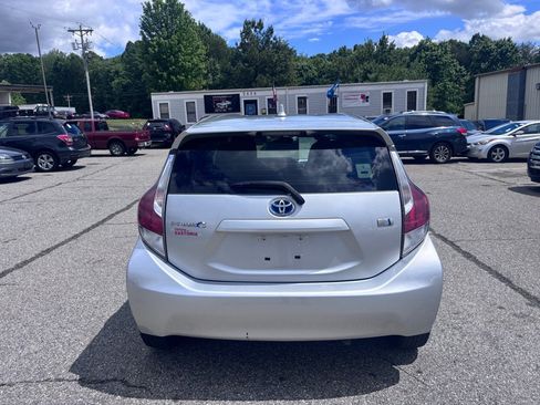 Used 2015 Toyota Prius C Two FWD image 6