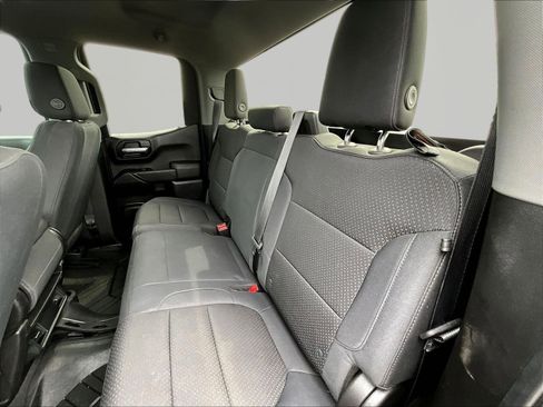 Used 2019 Chevrolet Silverado 1500 Custom w/ Custom Convenience Package AWD/4WD image 22