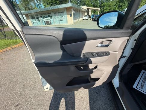 Used 2015 Honda Odyssey EX-L image 11