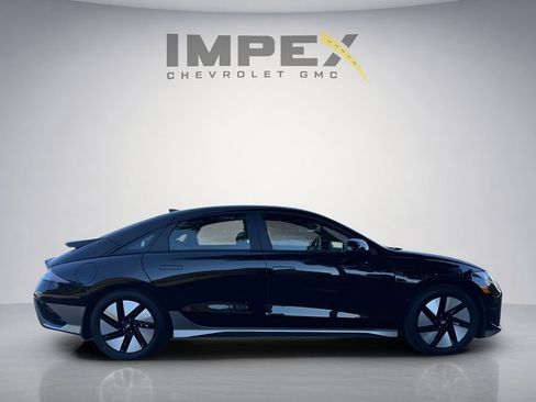 Used 2024 Hyundai Ioniq 6 SE RWD image 6