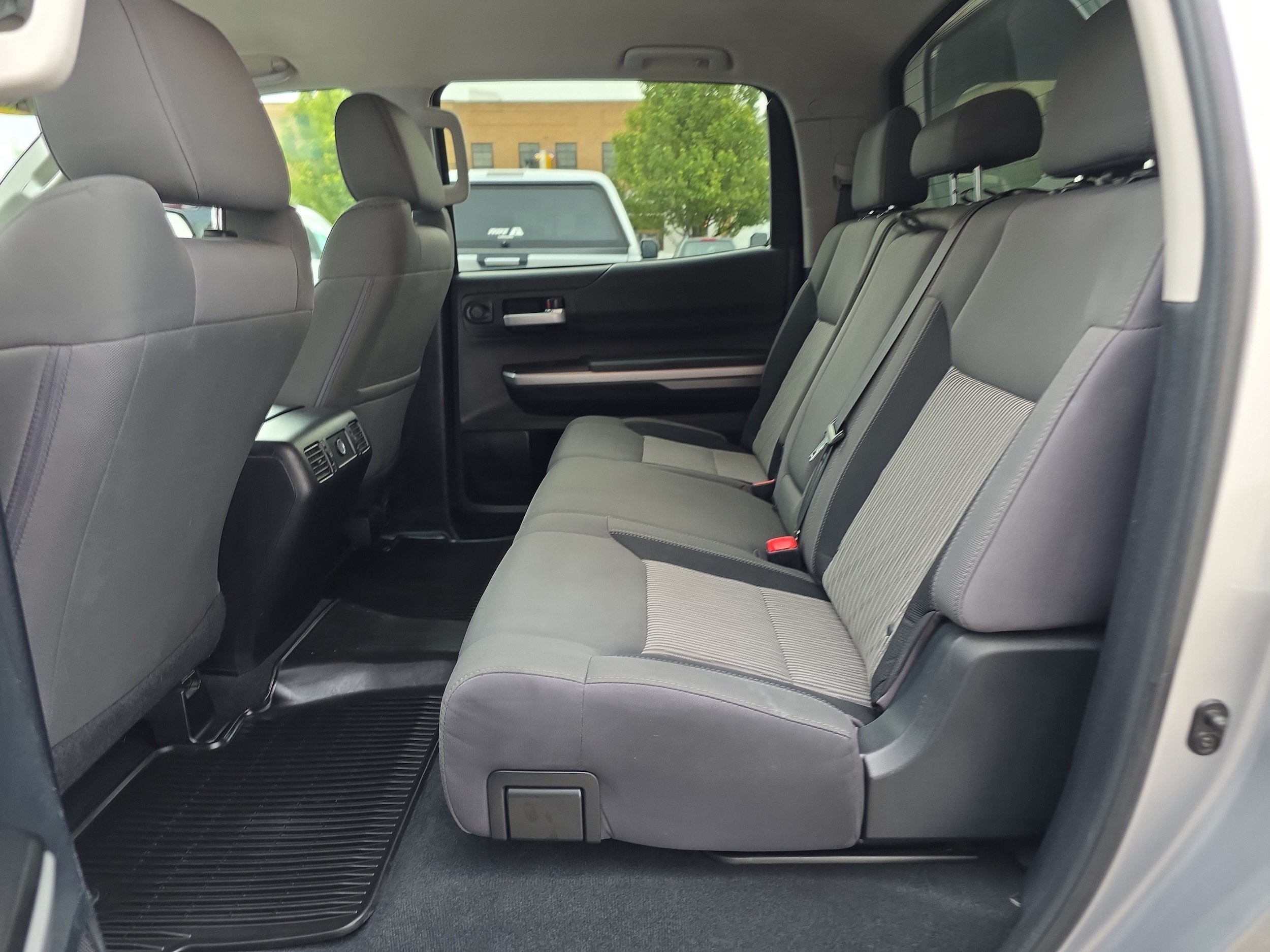 Used 2015 Toyota Tundra SR5 w/ TRD Off Road Package AWD/4WD image 13