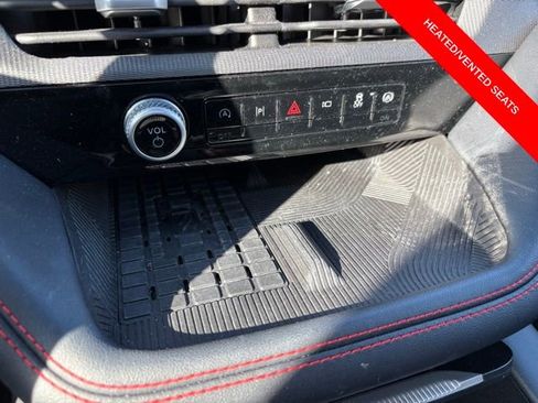 Used 2025 Ford Explorer ST image 30