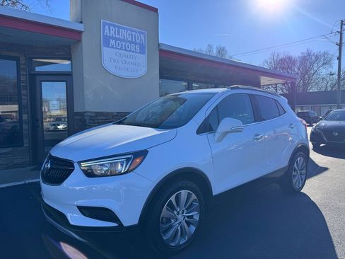 Used 2018 Buick Encore Preferred image 2