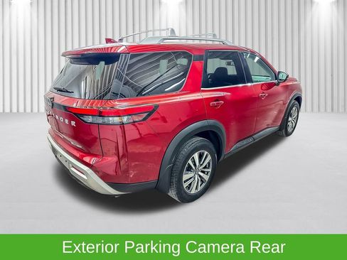 Used 2022 Nissan Pathfinder SL AWD/4WD image 8