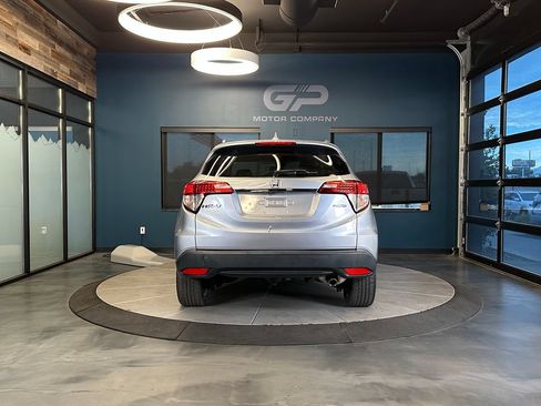 Used 2022 Honda HR-V EX image 4