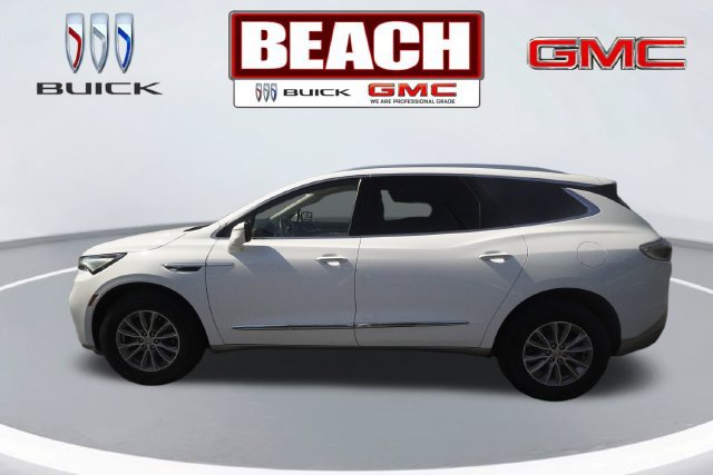 Used 2024 Buick Enclave Essence FWD image 5