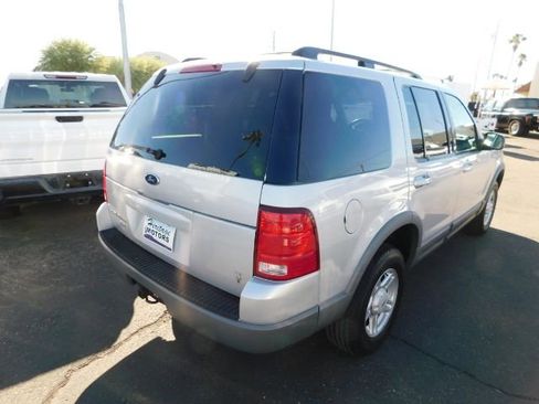 Used 2002 Ford Explorer XLT image 6