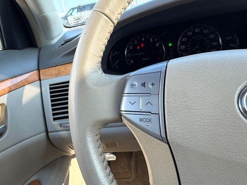 Used 2006 Toyota Avalon XLS FWD image 11