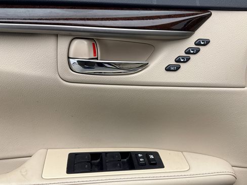 Used 2014 Lexus ES 350 image 6