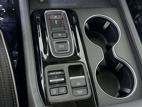 Used 2025 Honda Pilot Elite image 10
