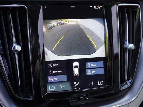 Used 2020 Volvo XC60 T5 Momentum w/ Protection Package FWD image 26