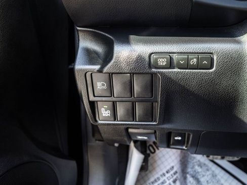 Used 2019 Lexus IS 300 F Sport w/ F Sport Package image 18