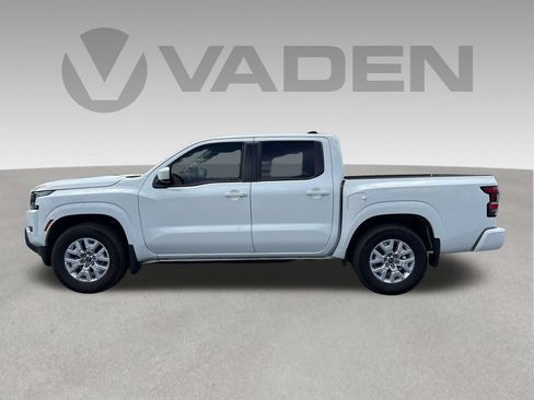 Used 2023 Nissan Frontier SV w/ Tow Package RWD image 5