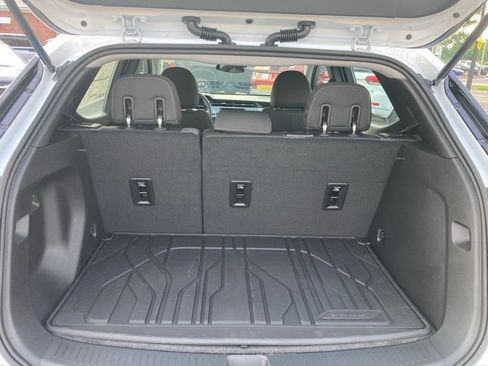 New 2027 Chevrolet Bolt LT w/ Comfort Package FWD image 21