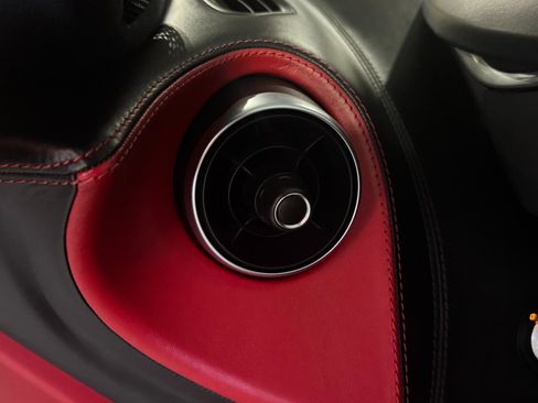 Used 2016 McLaren 570S Coupe image 37