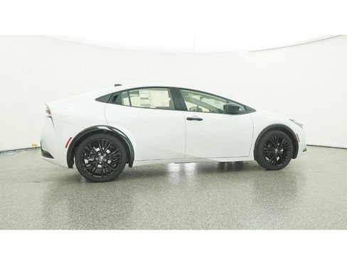 New 2026 Toyota Prius FWD image 27