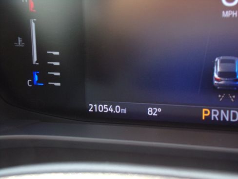 Used 2023 Ford Escape SE image 17