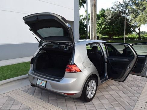 Used 2015 Volkswagen Golf TDI S FWD image 37