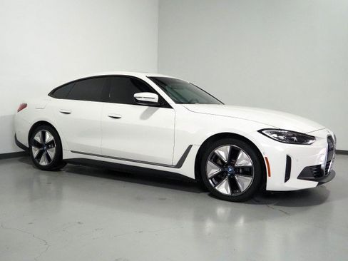 Used 2023 BMW i4 eDrive40 RWD image 1