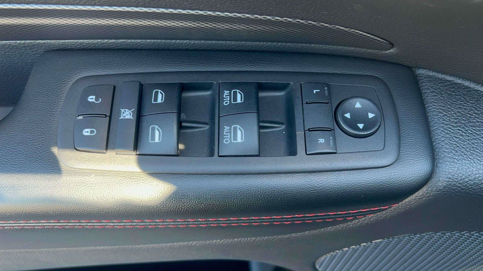 Used 2025 Dodge Durango GT AWD/4WD image 20
