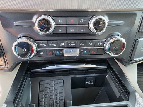 New 2026 Ford F350 Platinum w/ Platinum Plus Package AWD/4WD image 38