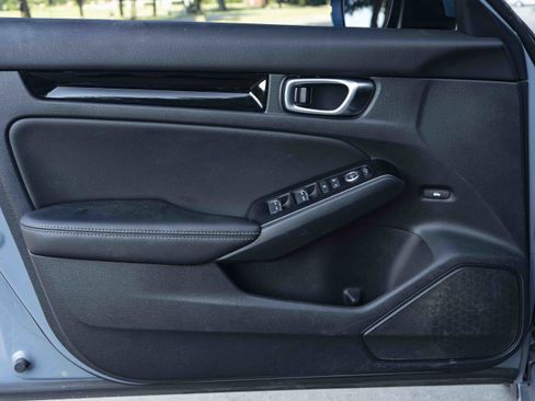 Used 2023 Honda Civic Touring image 37