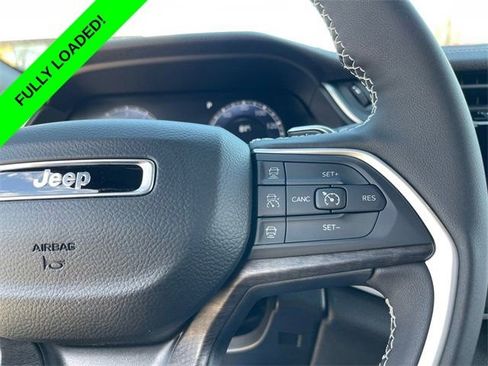 New 2025 Jeep Grand Cherokee L Limited w/ Luxury Tech Group II AWD/4WD image 13
