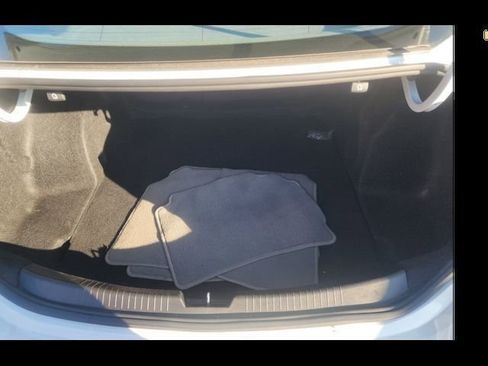 Used 2022 Chevrolet Malibu LT image 7