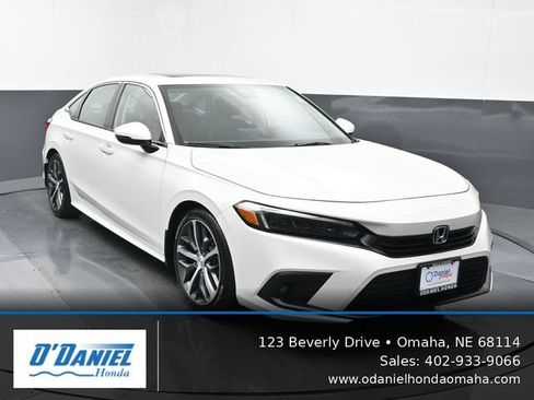Used 2022 Honda Civic Touring image 8