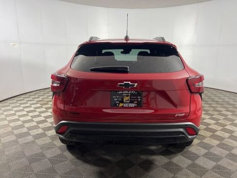 New 2026 Chevrolet Trax RS w/ Driver Confidence Package FWD image 5
