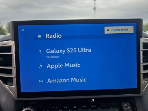 Used 2025 Toyota Tundra Limited image 19