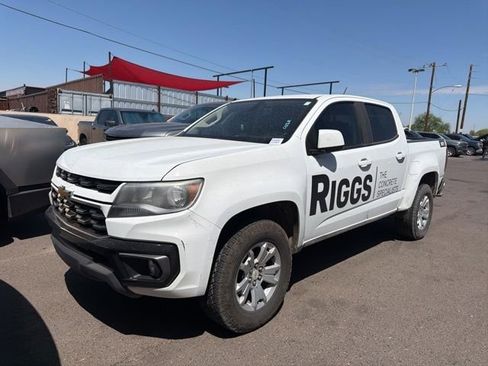 Used 2021 Chevrolet Colorado LT w/ LT Convenience Package RWD image 3