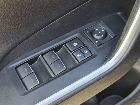 Used 2022 Toyota RAV4 XSE image 28