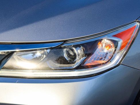 Used 2017 Honda Accord Sport Special Edition image 5