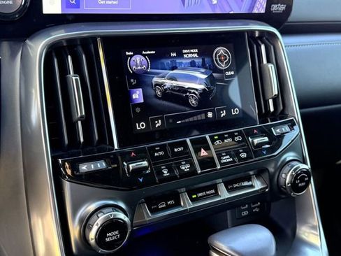 Certified 2024 Lexus LX 600 4WD w/ Premium Package image 26