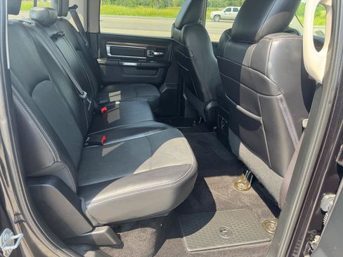 Used 2017 RAM 1500 Laramie w/ Convenience Group AWD/4WD image 10