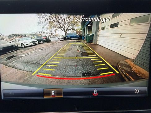 Used 2018 Mercedes-Benz C 63 AMG Cabriolet image 25