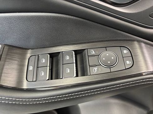 Used 2025 Nissan Rogue SL w/ SL Premium Package AWD/4WD image 9