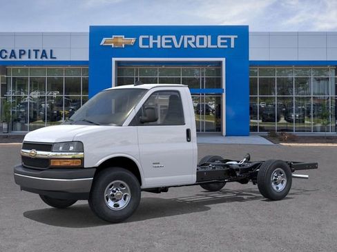 New 2025 Chevrolet Express 3500 Work Van w/ Power Convenience Package image 2