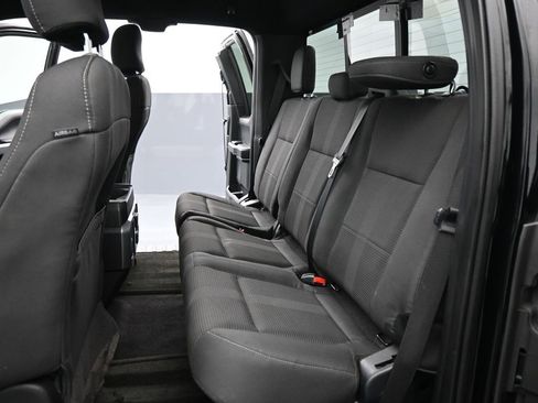 Used 2016 Ford F150 XLT image 16