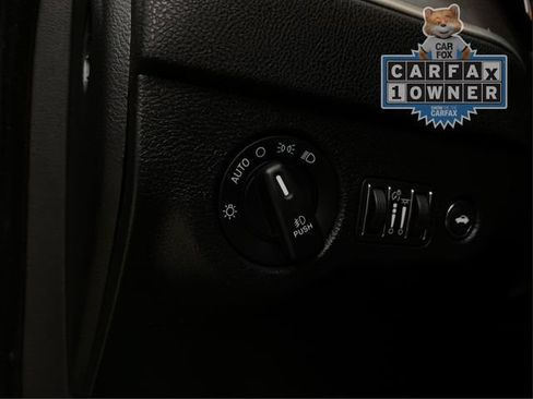 Used 2019 Dodge Charger SXT AWD/4WD image 23