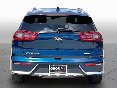 Used 2018 Kia Niro Touring FWD image 5