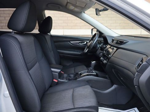 Used 2018 Nissan Rogue SV AWD/4WD image 26