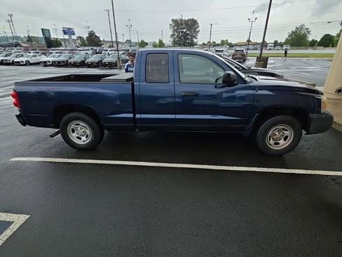 Used 2007 Dodge Dakota ST w/ PWR Convenience Group AWD/4WD image 6