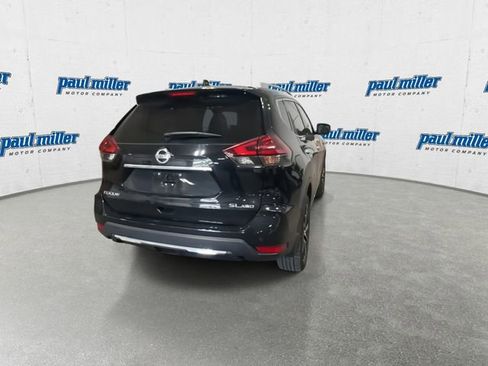 Used 2019 Nissan Rogue SL w/ Premium Package AWD/4WD image 10