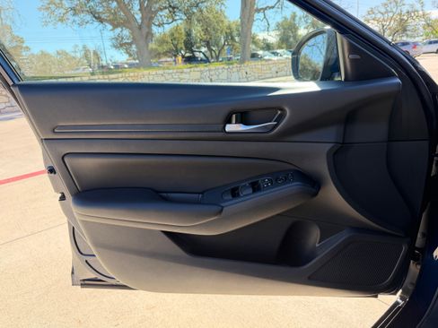 Used 2021 Nissan Altima 2.5 S w/ Driver Assist Package image 19