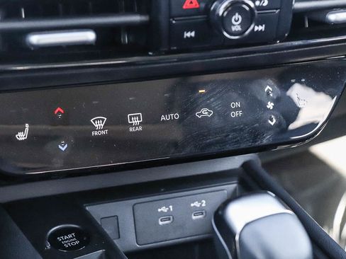 Used 2026 Nissan Kicks SR w/ SR Premium Package FWD image 22